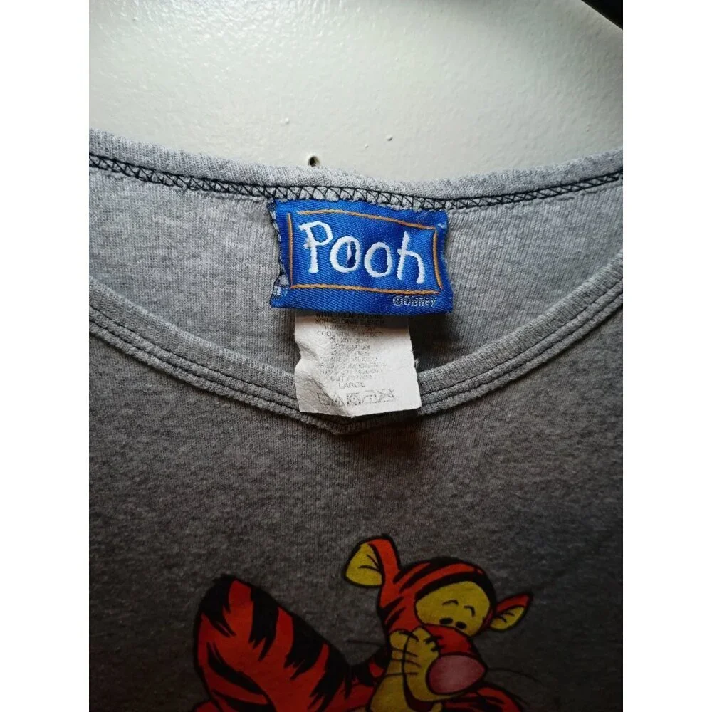 Vintage Disney Winnie The Pooh Gray Cropped Baby Tee Top Size Large